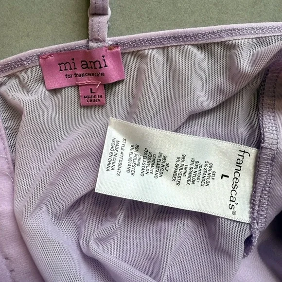 Francesca’s Lavender Lace corset top - Picture 4 of 4